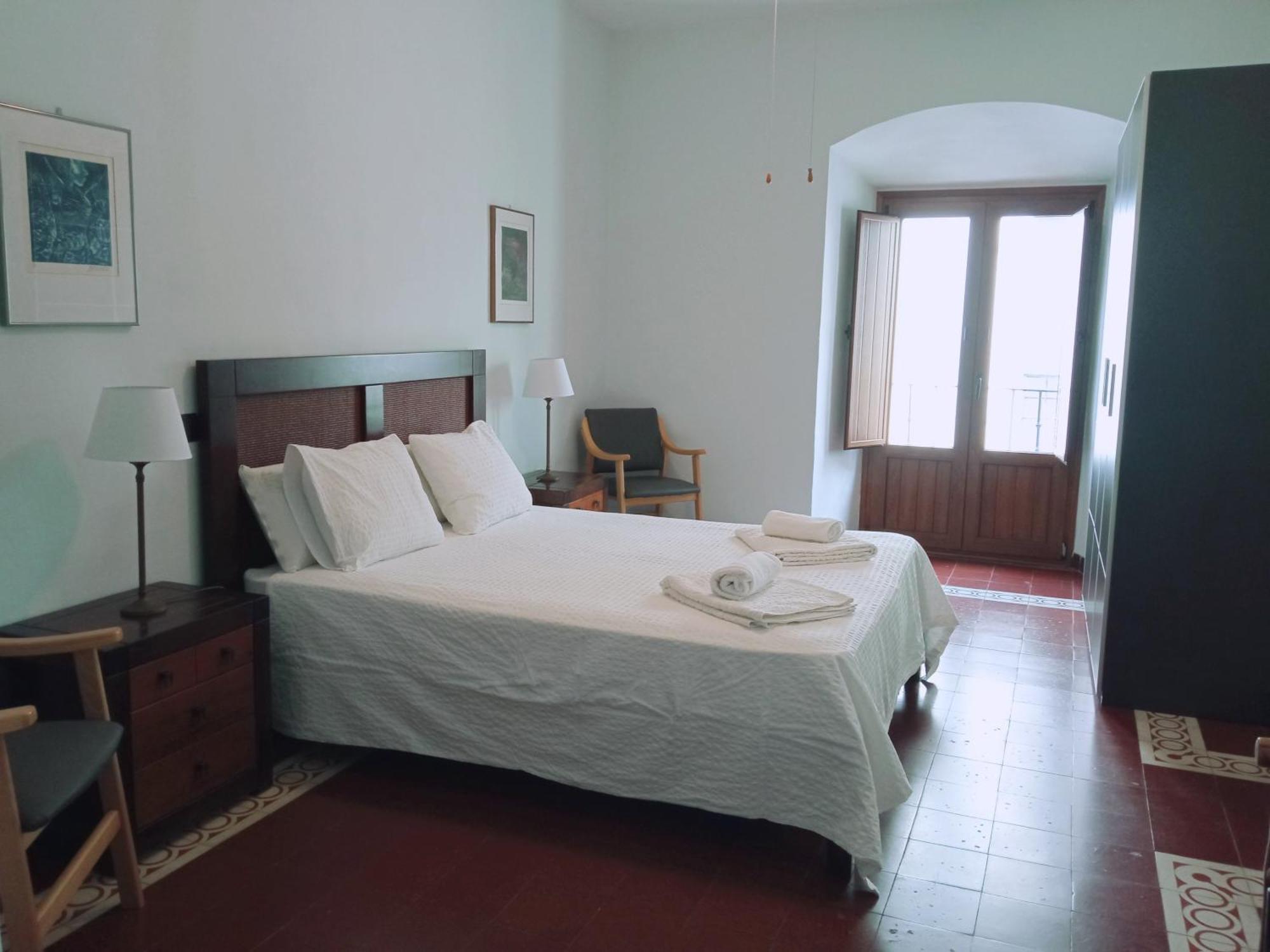 Apto La Almena 2 Junto A Plaza Mayor,2 Habitaciones,Parking Gratuito Caces Εξωτερικό φωτογραφία