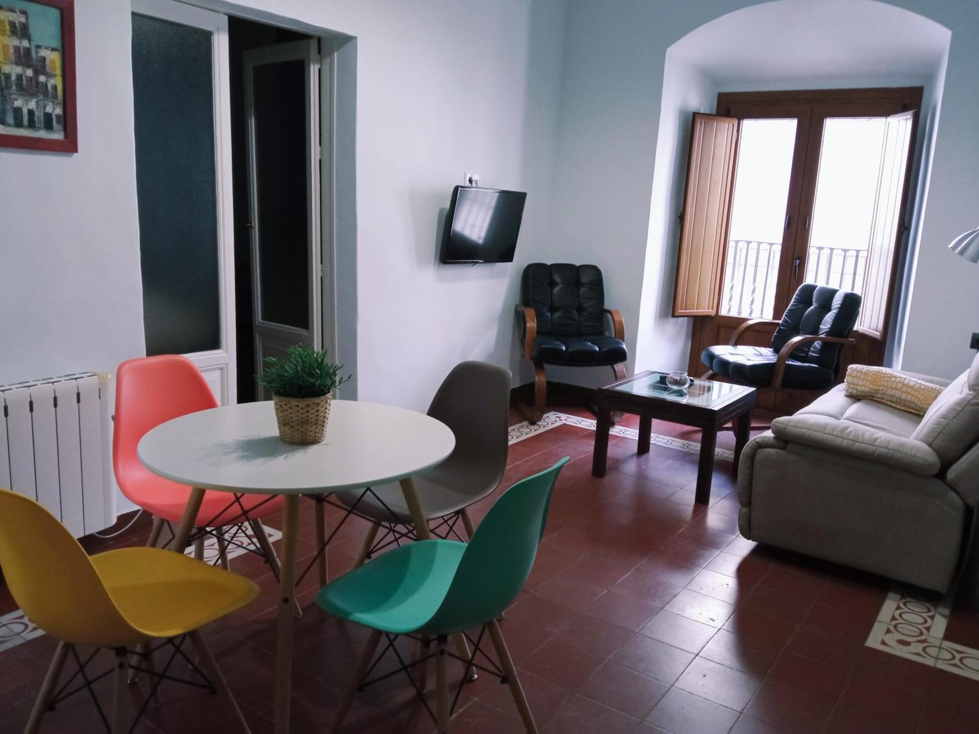 Apto La Almena 2 Junto A Plaza Mayor,2 Habitaciones,Parking Gratuito Caces Εξωτερικό φωτογραφία
